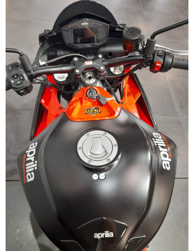 APRILIA TUONO 660