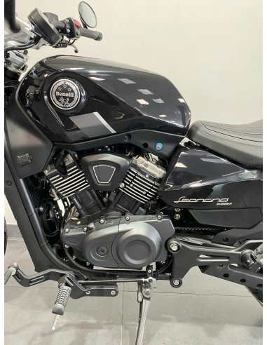 BENELLI LEONCINO BOBBER 400 BENELLI LEONCINO BOBBER 400