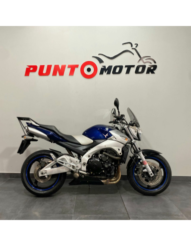 SUZUKI GSR 600