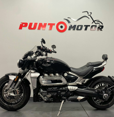 TRIUMPH ROCKET 3 GT 2