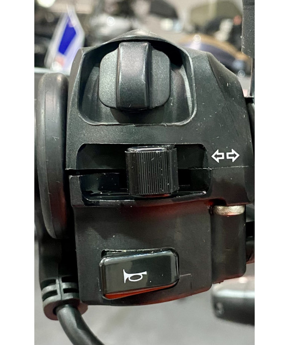 APRILIA PEGASO 650 STRADA