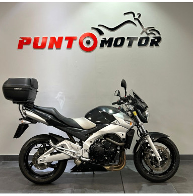 SUZUKI GSR 600