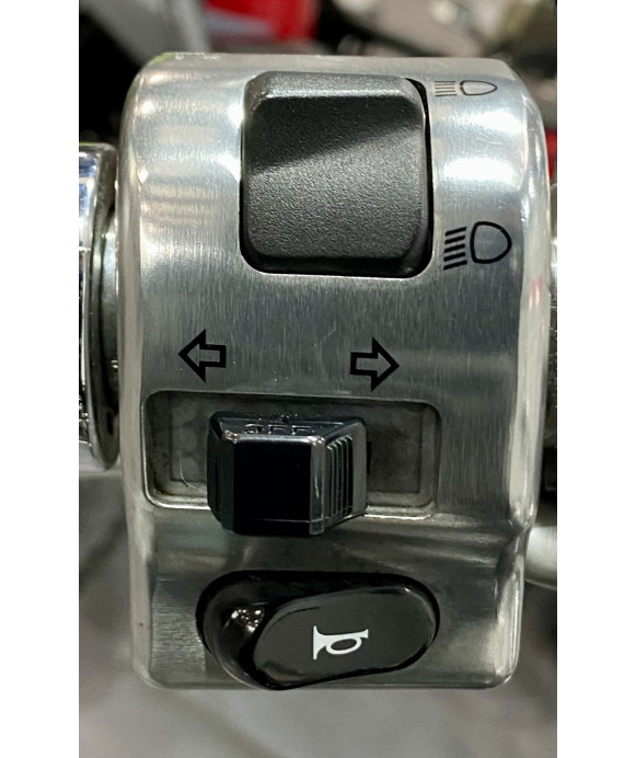 YAMAHA XVS 650 A DRAG STAR CLASSIC