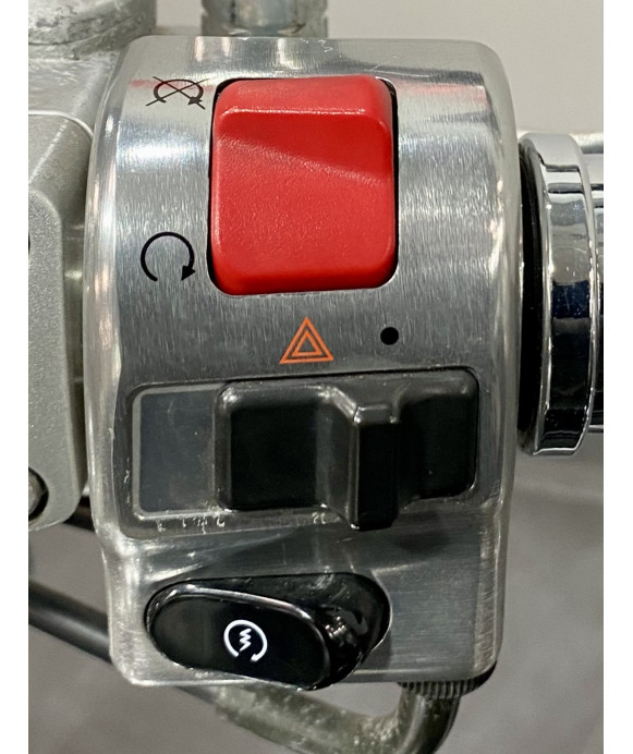 YAMAHA XVS 650 A DRAG STAR CLASSIC