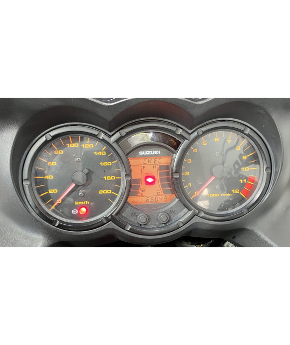 SUZUKI V-STROM 650