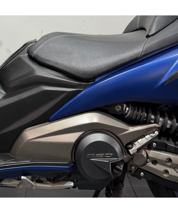 KYMCO AK 550