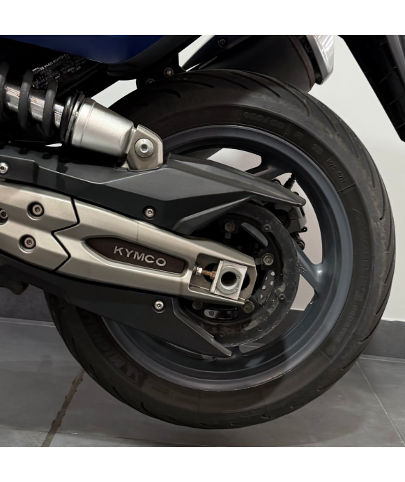 KYMCO AK 550