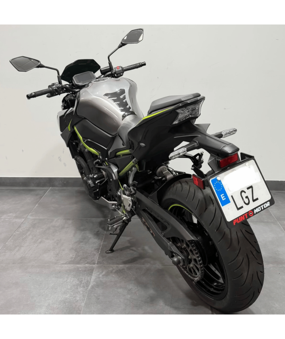 KAWASAKI Z900