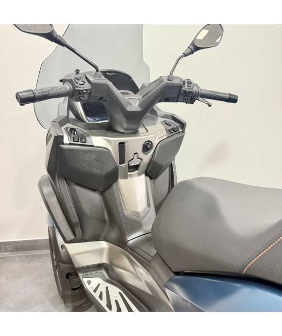 PIAGGIO MP3 530 HPE EXCLUSIVE